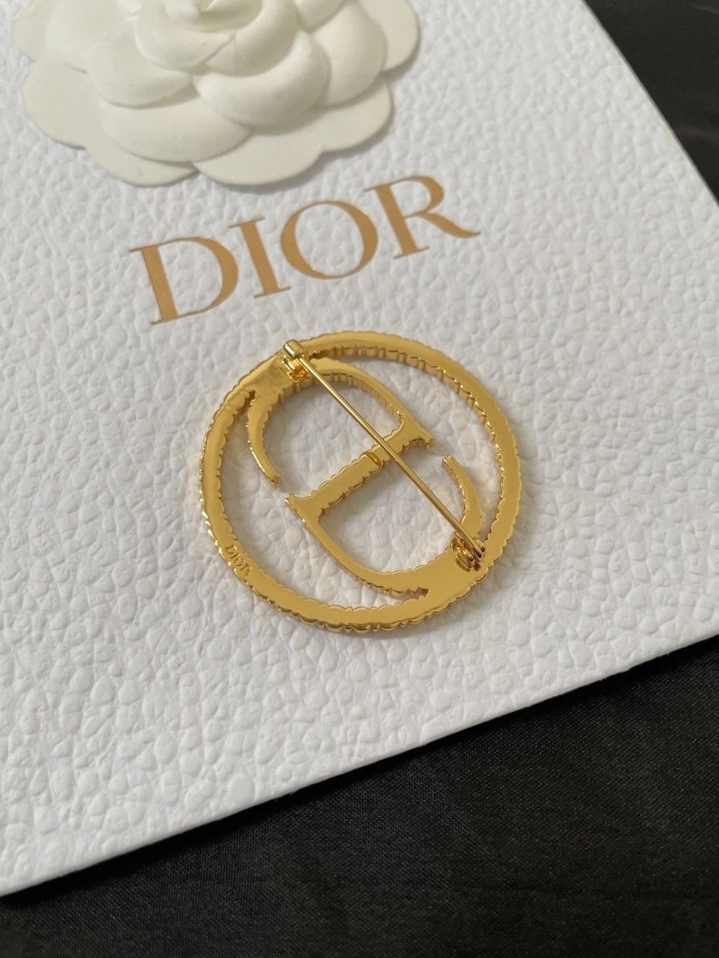 Christian Dxxr Brooches ModernLook 294590