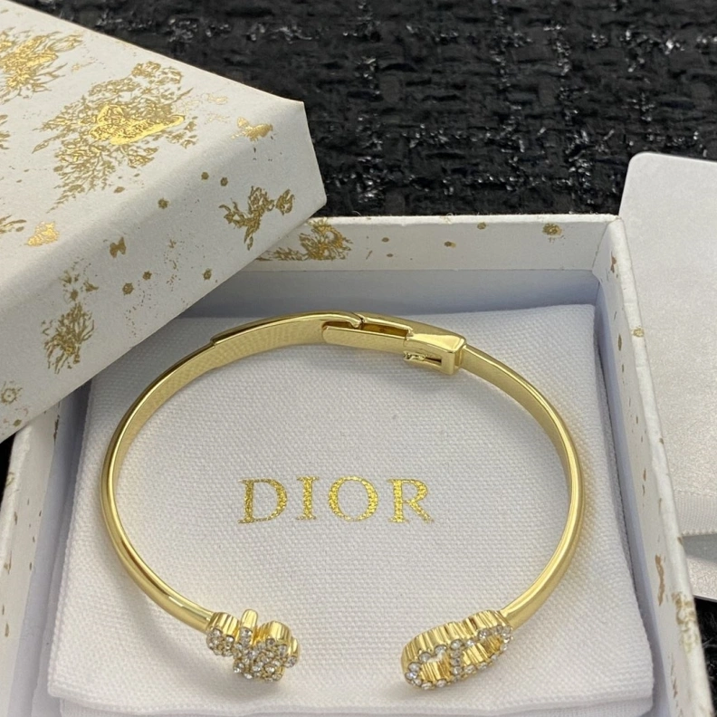 Christian Dxxr Bracelets Lightweight 294629