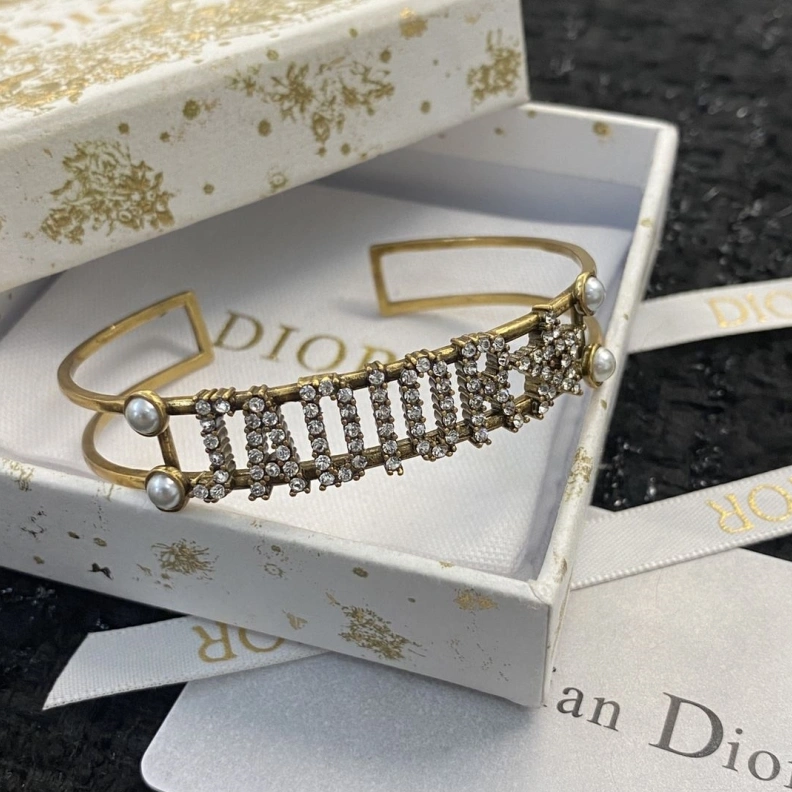 Christian Dxxr Bracelets Unique 294622