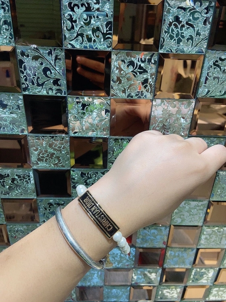 Christian Dxxr Bracelets Comfortable 294628