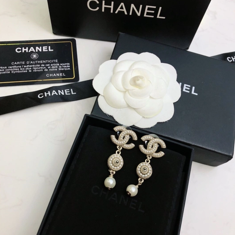 WellDesigned Chxnxl Earrings 287400