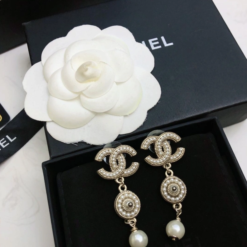 WellDesigned Chxnxl Earrings 287400