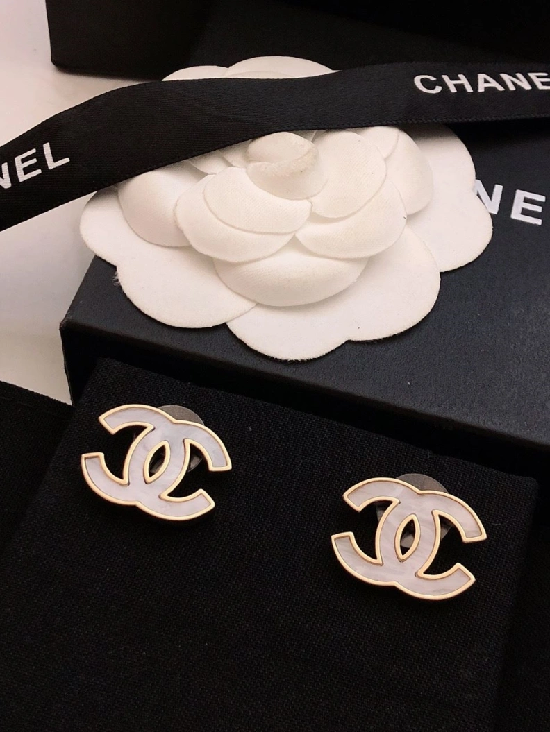 Comfortable Chxnxl Earrings 287391