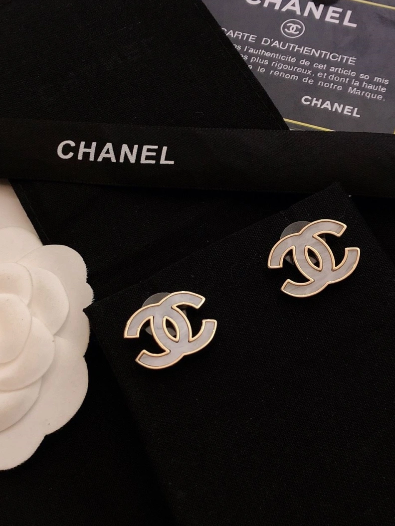 Comfortable Chxnxl Earrings 287391