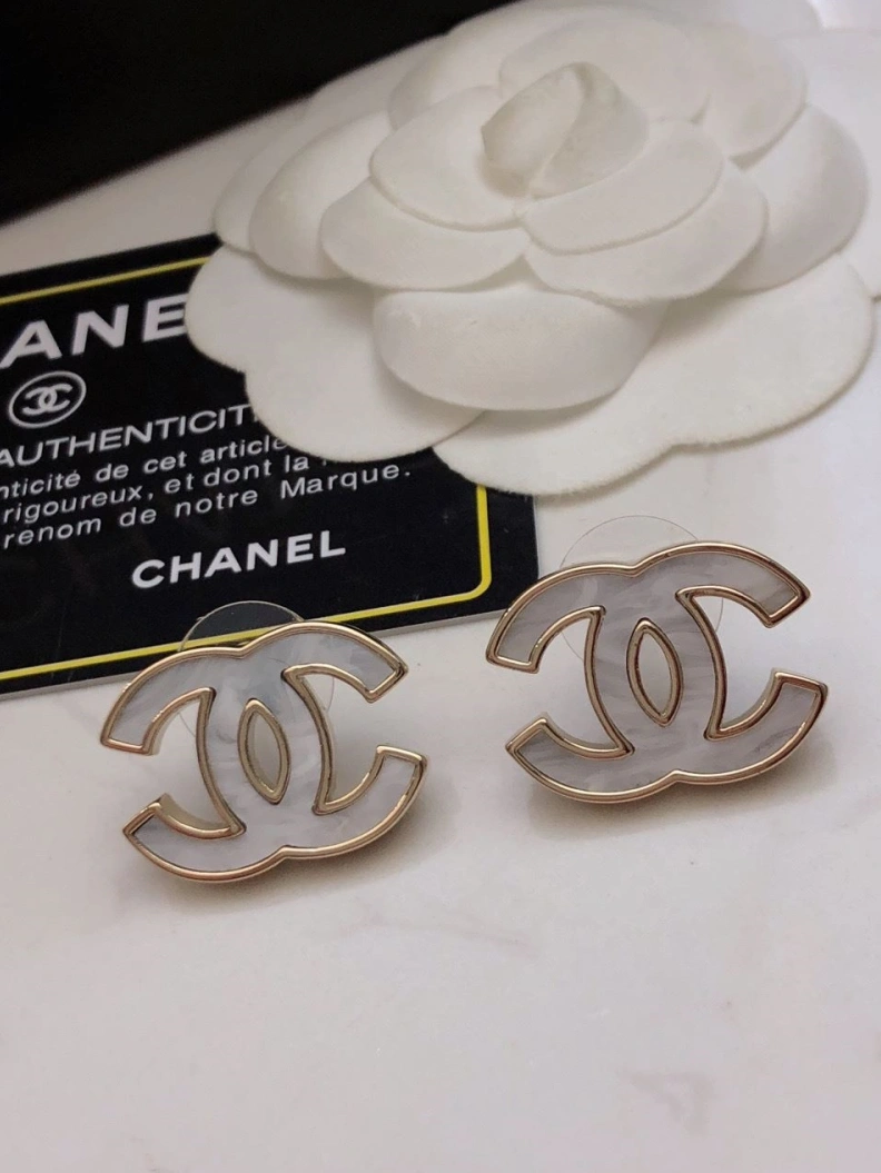 Comfortable Chxnxl Earrings 287391