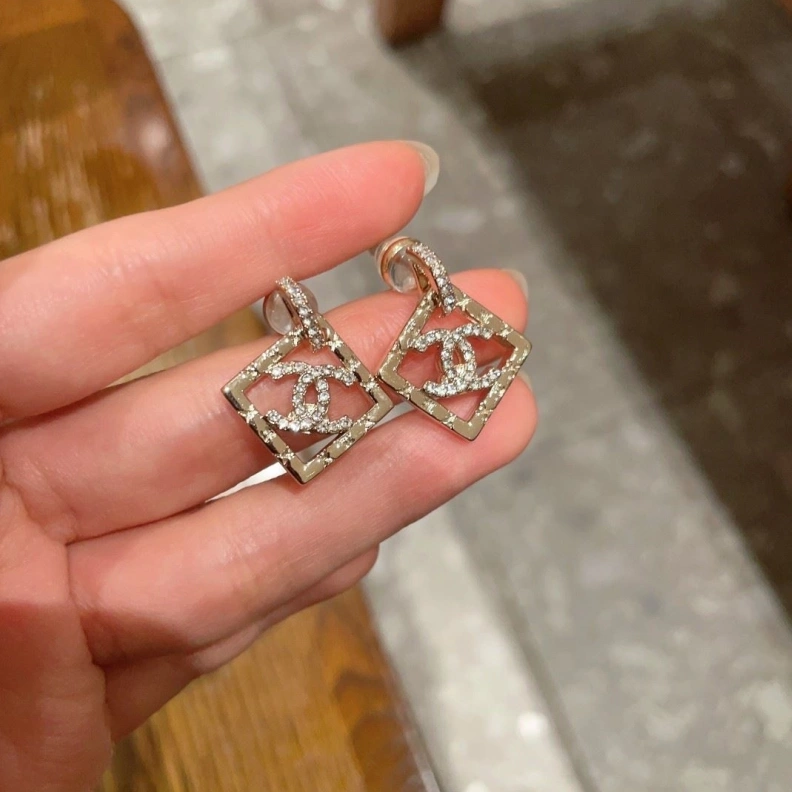Chxnxl Earrings Sleek 287385