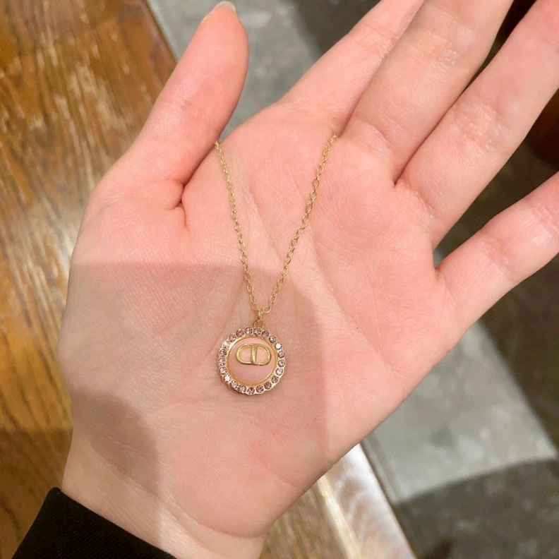Compact Christian Dxxr Necklaces 294378