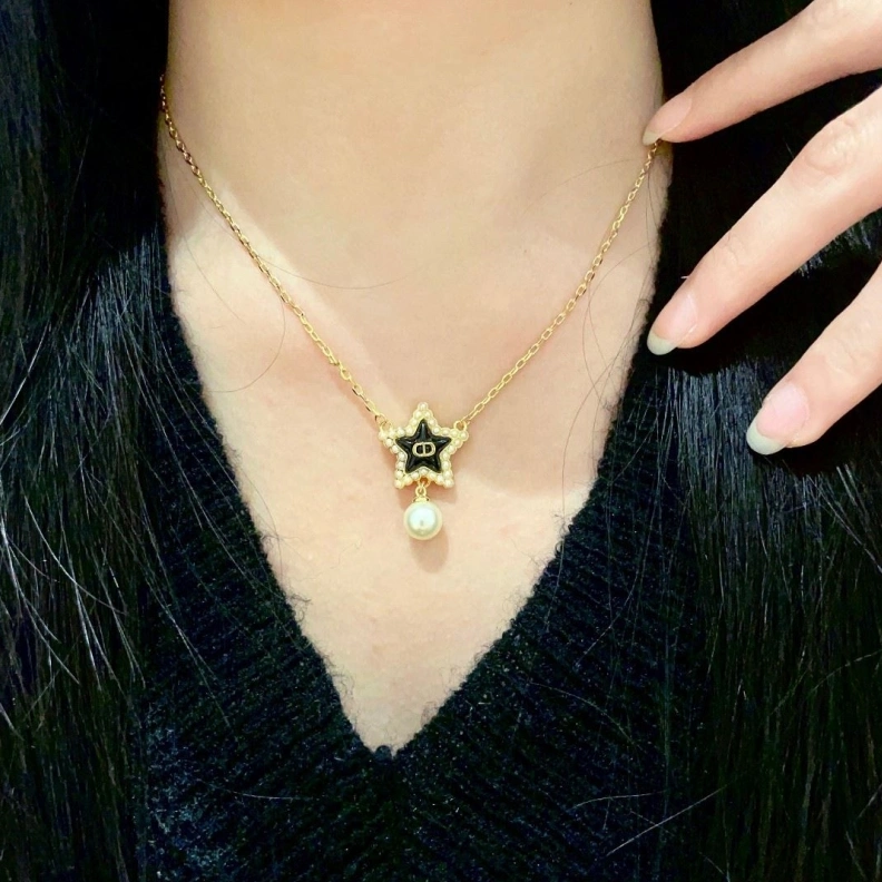 Christian Dxxr Necklaces Trendy 294373