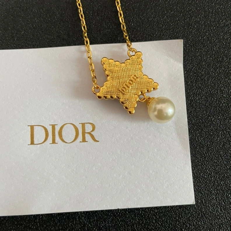 Christian Dxxr Necklaces Trendy 294373