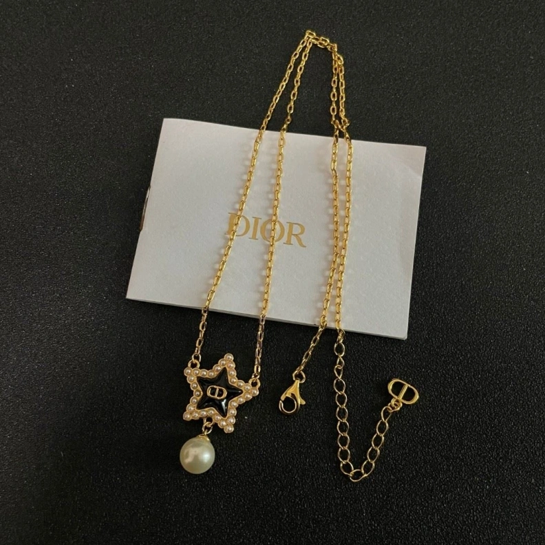 Christian Dxxr Necklaces Trendy 294373
