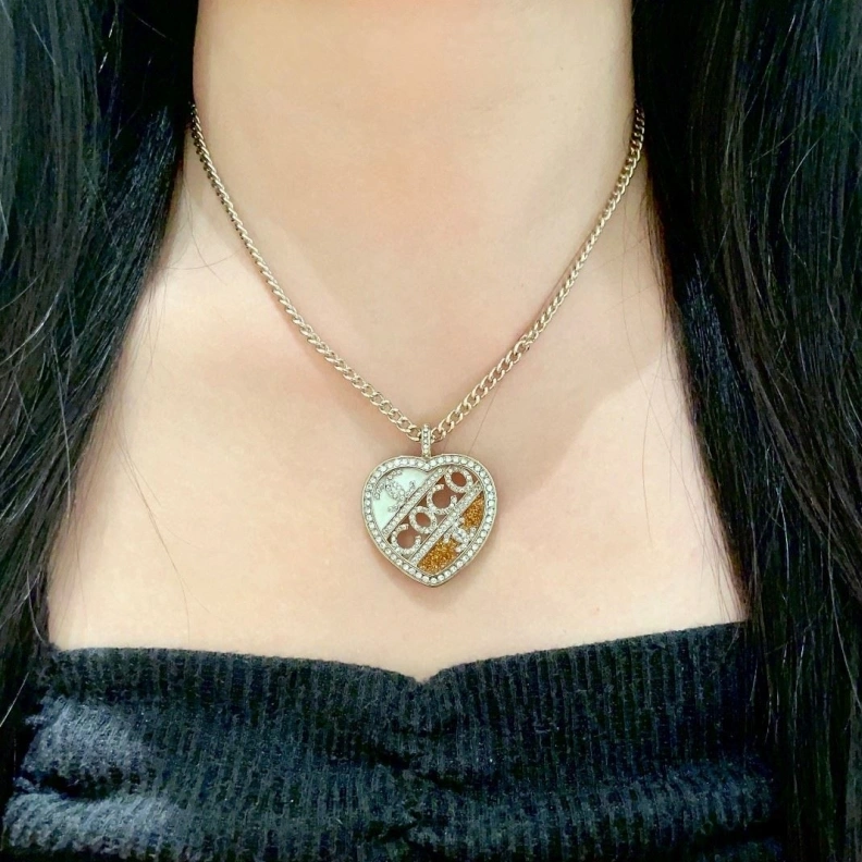 Timeless Chxnxl Necklaces 286764