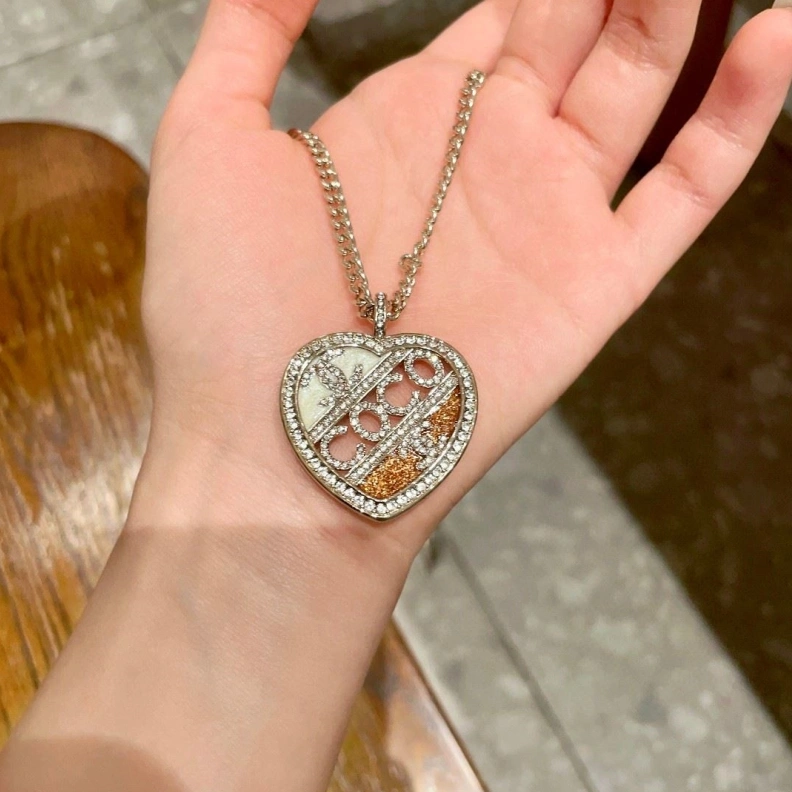 Timeless Chxnxl Necklaces 286764