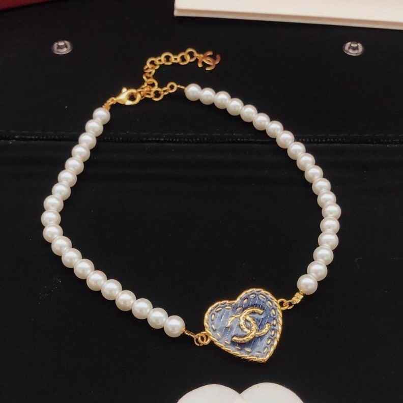 Affordable Chxnxl Necklaces 286760