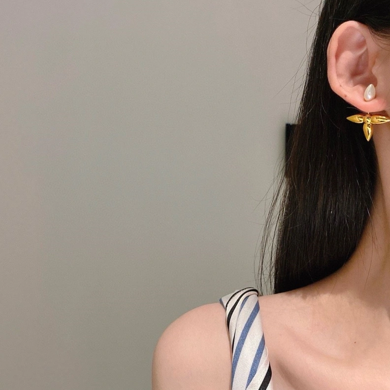 LX Earrings Practical 309458