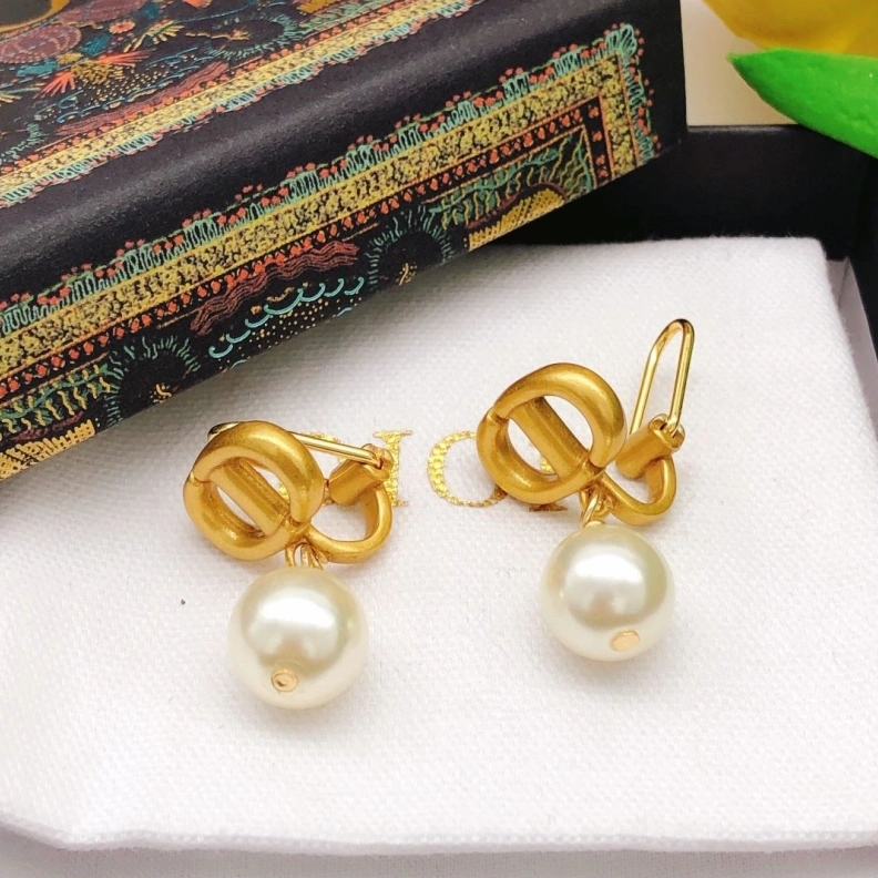 UrbanStyle Christian Dxxr Earrings 294503