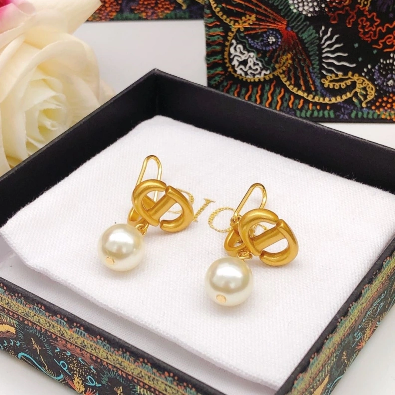 UrbanStyle Christian Dxxr Earrings 294503