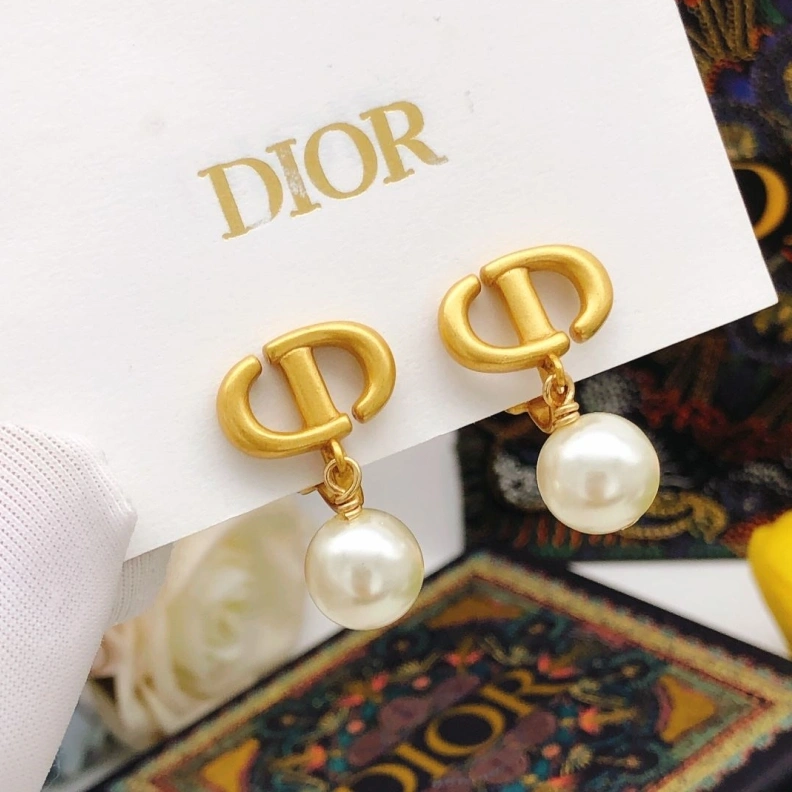 UrbanStyle Christian Dxxr Earrings 294503