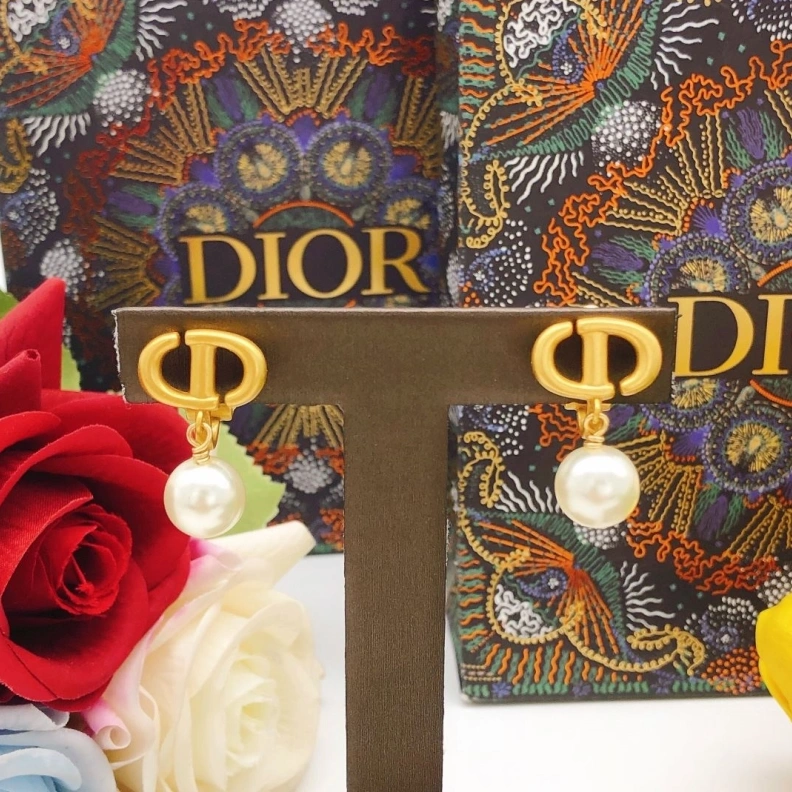 UrbanStyle Christian Dxxr Earrings 294503