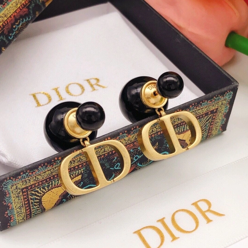 Christian Dxxr Earrings Trendy 294514