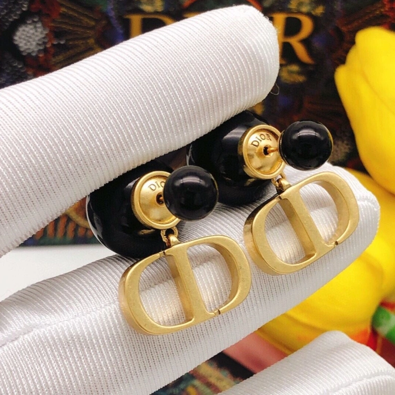 Christian Dxxr Earrings Trendy 294514
