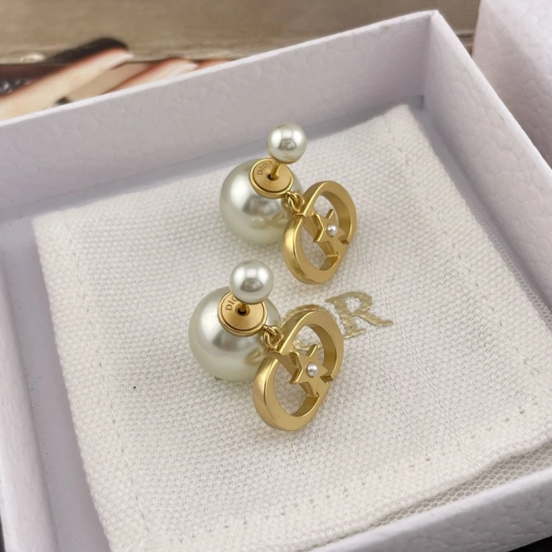 Christian Dxxr Earrings Comfortable 294518