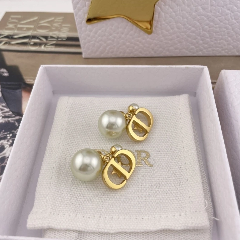 Christian Dxxr Earrings Comfortable 294518