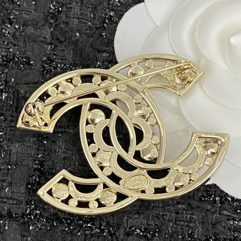 Sleek Chxnxl Brooches 287805