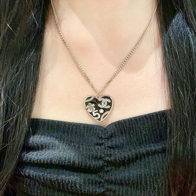 Durable Chxnxl Necklaces 286729