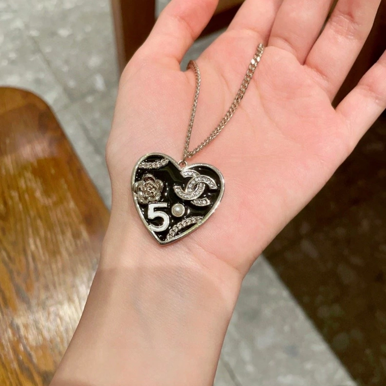 Durable Chxnxl Necklaces 286729