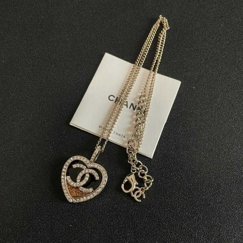 Bright Chxnxl Necklaces 286739