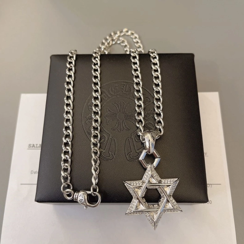 Stylish Chrxmx Hxxrts Necklaces 297839