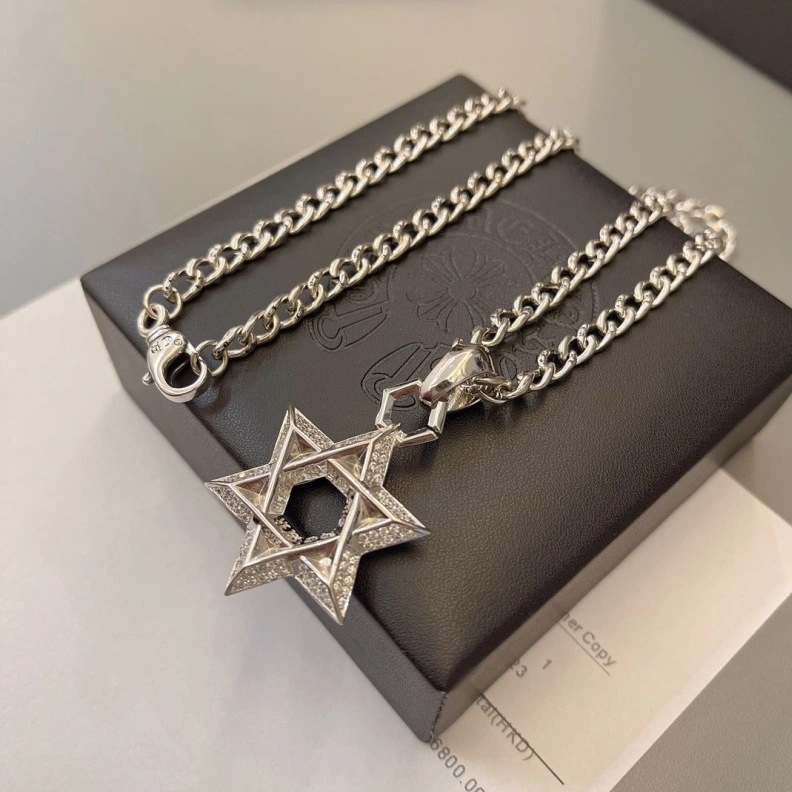 Stylish Chrxmx Hxxrts Necklaces 297839