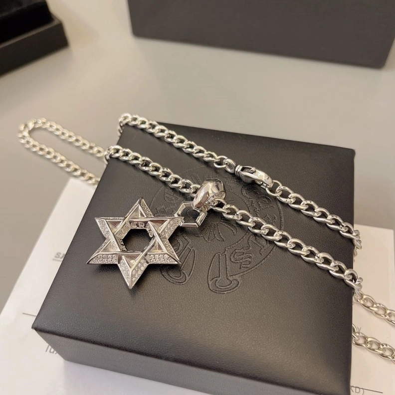 Stylish Chrxmx Hxxrts Necklaces 297839