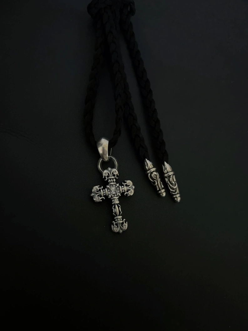 GoAnywhere Chrxmx Hxxrts Necklaces 297831