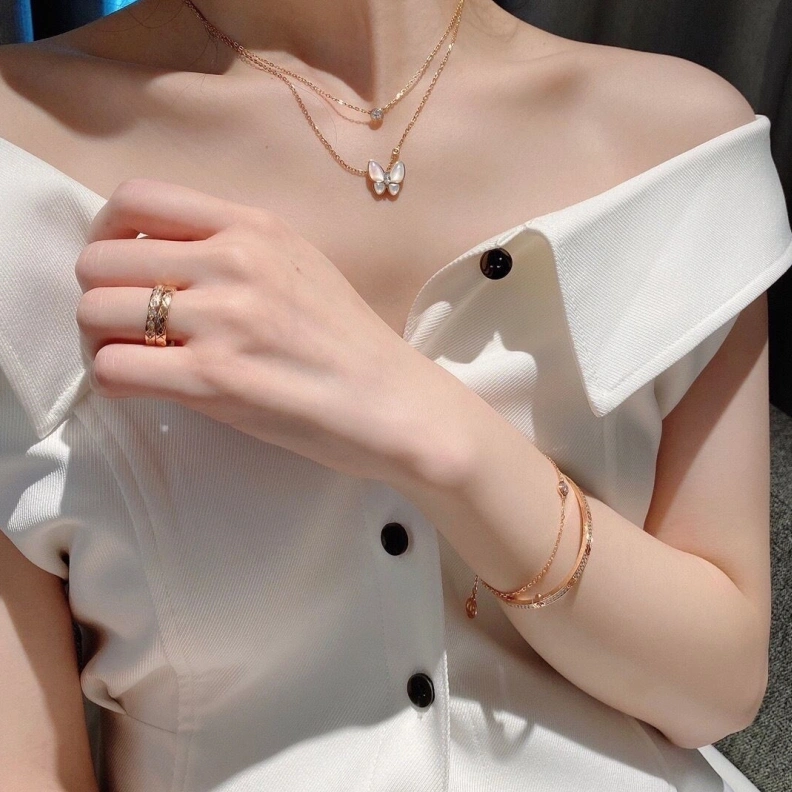 WellDesigned Vcx Necklaces 315940