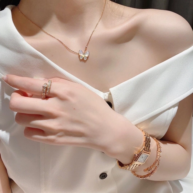 WellDesigned Vcx Necklaces 315940