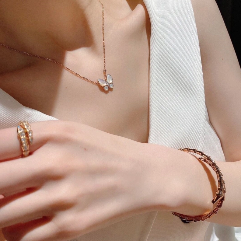 WellDesigned Vcx Necklaces 315940