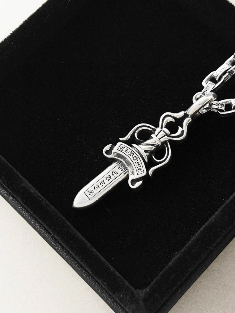Refined Chrxmx Hxxrts Necklaces 297819