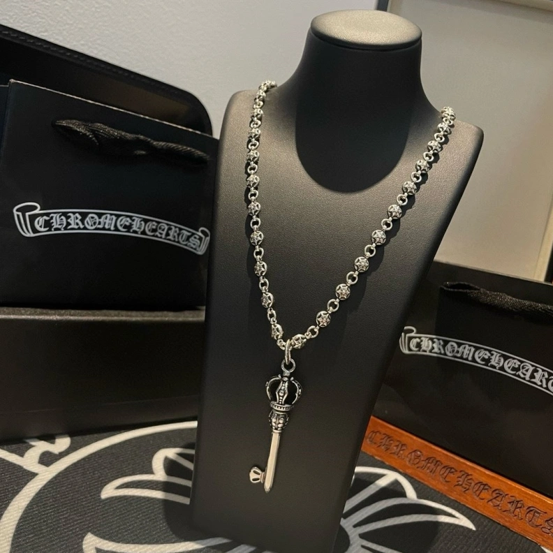 Unique Chrxmx Hxxrts Necklaces 297812