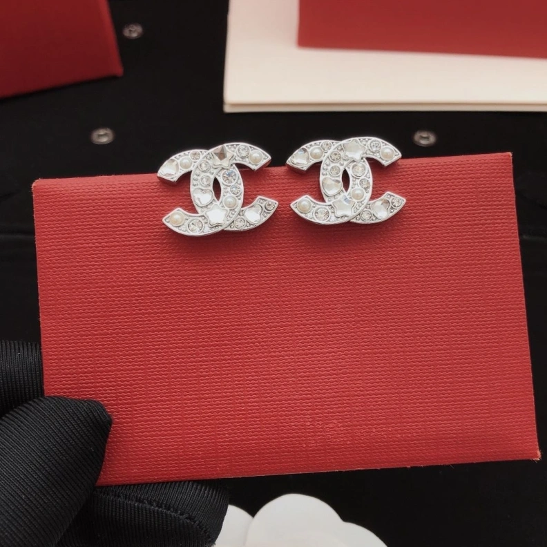 Fashionable Chxnxl Earrings 287342