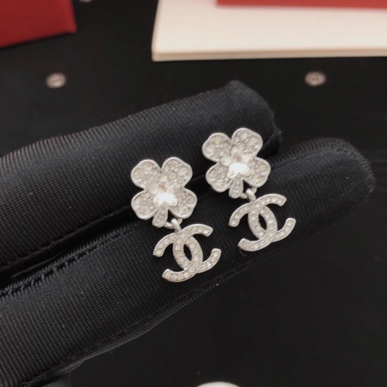 Soft Chxnxl Earrings 287339