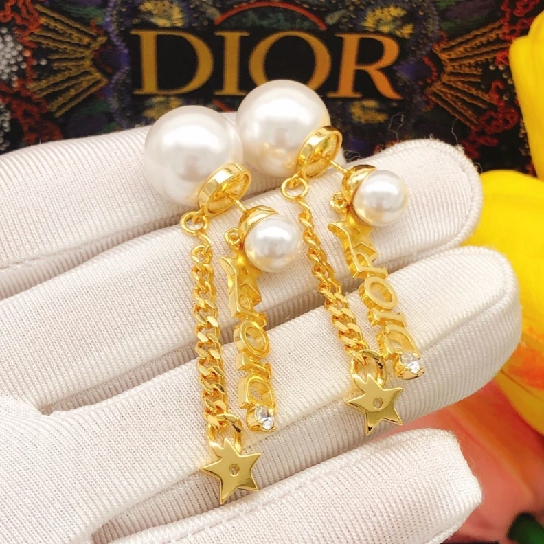 Christian Dxxr Earrings Sophisticated 294515