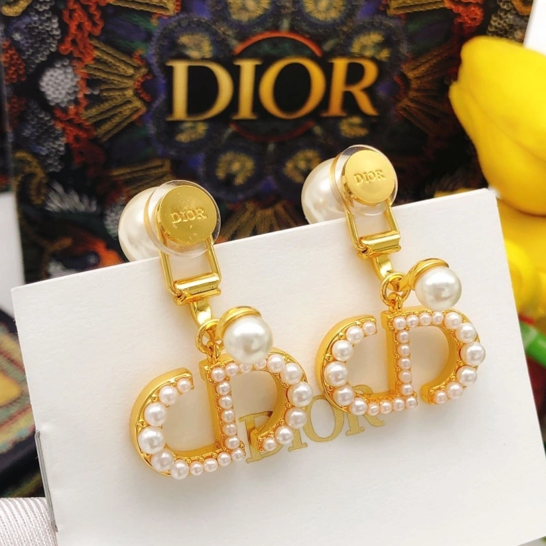 Sophisticated Christian Dxxr Earrings 294517