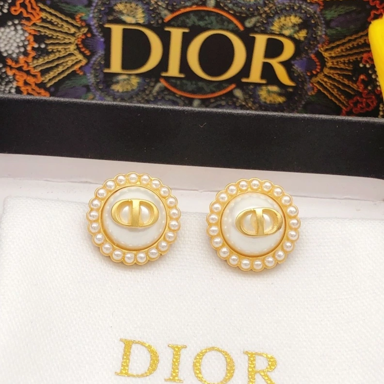 Christian Dxxr Earrings Minimalist 294519