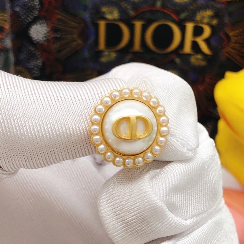 Christian Dxxr Earrings Minimalist 294519