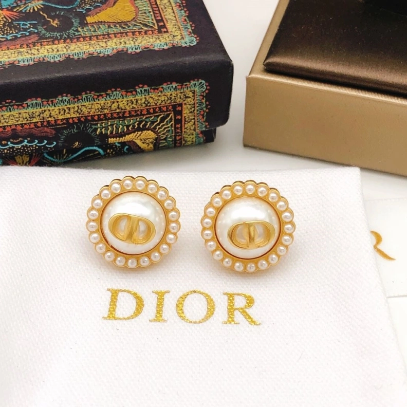 Christian Dxxr Earrings Minimalist 294519