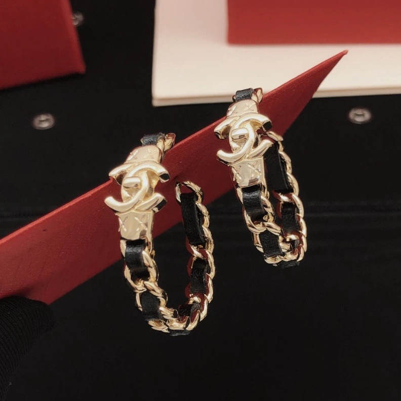 Fashionable Chxnxl Earrings 287335