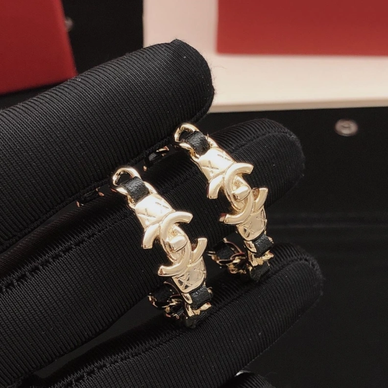 Fashionable Chxnxl Earrings 287335