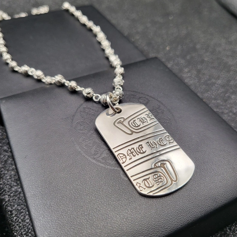Stylish Chrxmx Hxxrts Necklaces 297804