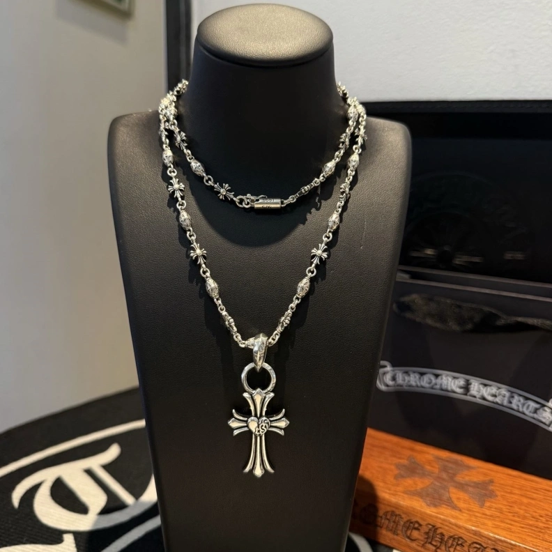 Chrxmx Hxxrts Necklaces Sleek 297814